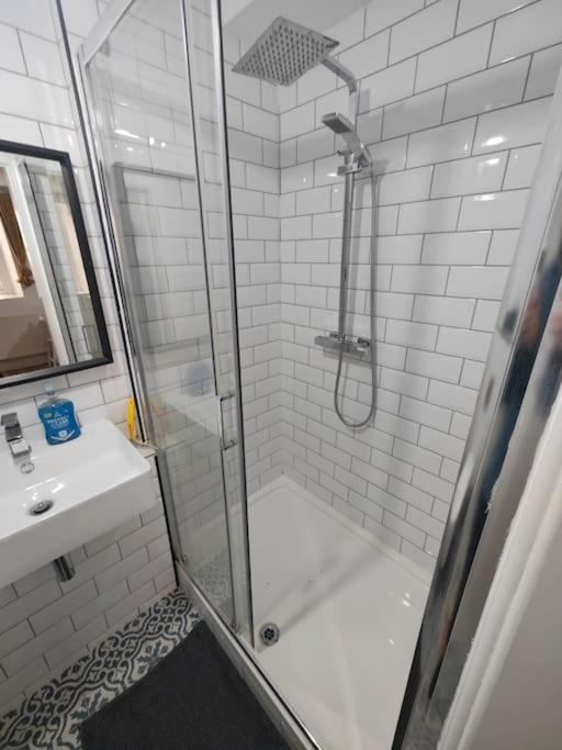 New Studio Flat In Old Street - Zone 1 Apartment London Exterior photo